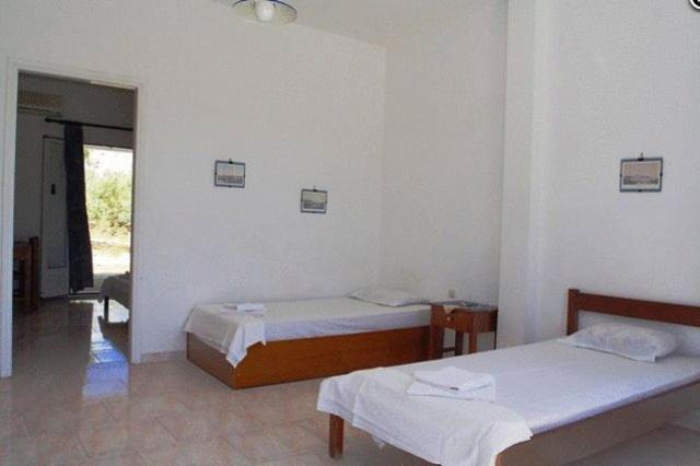 Amfitrion Hotel Vári Oda fotoğraf